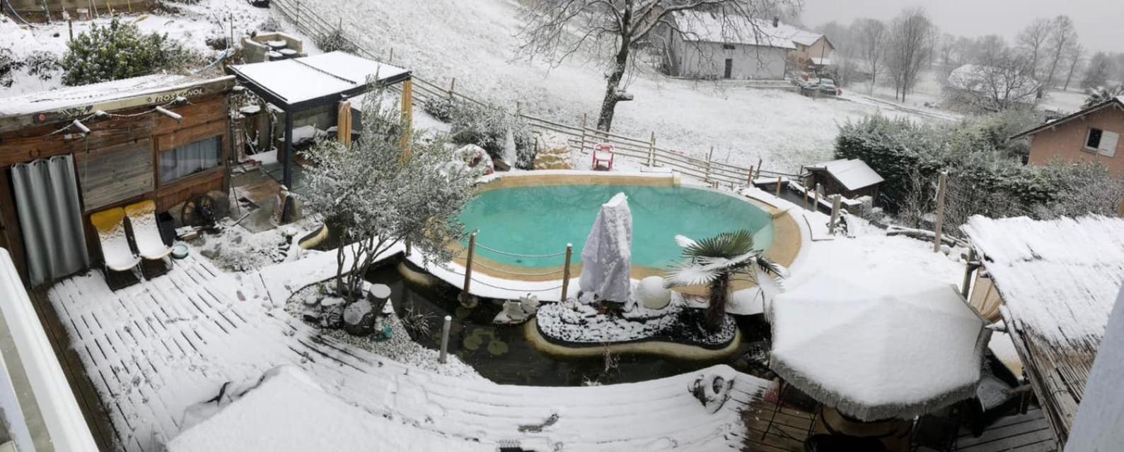 A La Marc'Quize Chambres D'Hotes, Petit Dejeuner Compris, Avec Piscine A Debordement En Exterieur, Bain Nordique A 38 Degres En Prestation Supplement Sur Reservation Horaire Anticipee 1 Place De Parking Gratuite Sur Place Mouxy ภายนอก รูปภาพ