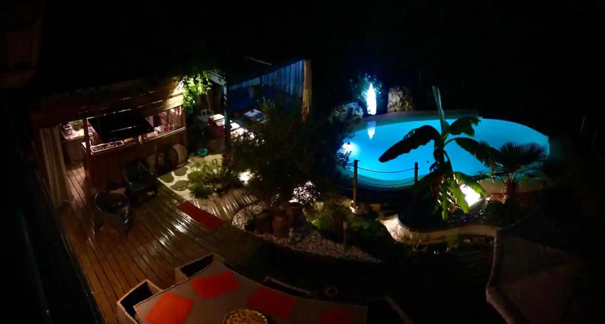 A La Marc'Quize Chambres D'Hotes, Petit Dejeuner Compris, Avec Piscine A Debordement En Exterieur, Bain Nordique A 38 Degres En Prestation Supplement Sur Reservation Horaire Anticipee 1 Place De Parking Gratuite Sur Place Mouxy ภายนอก รูปภาพ